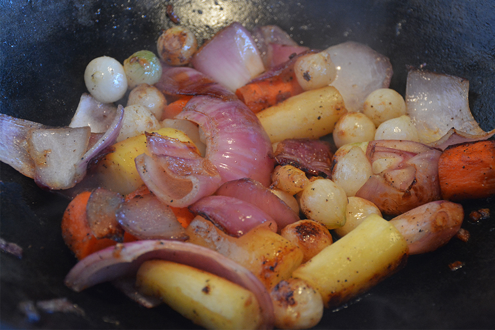 Brown_vegetables_for_chuck_roast